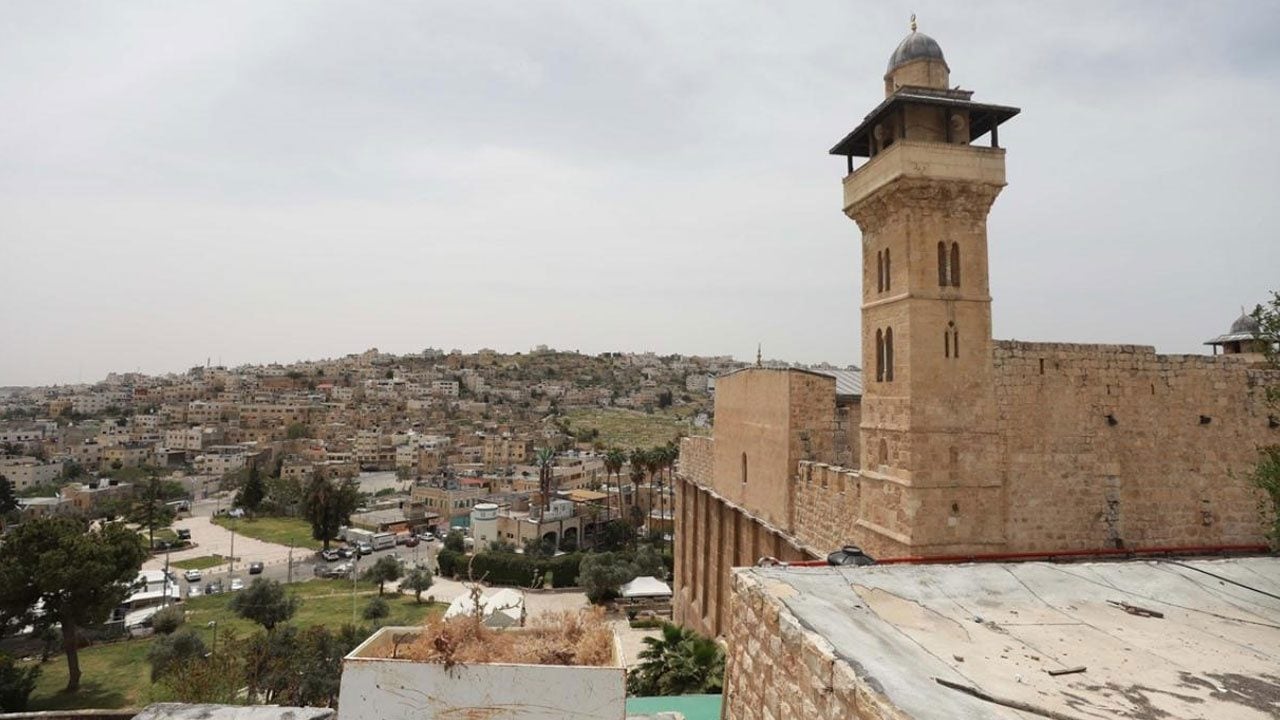 Foto - Topçu’dan Harem-i İbrahim Camii’nin ibadete kapatılmasına tepki: İslam dünyasına yönelik açık bir provokasyon!