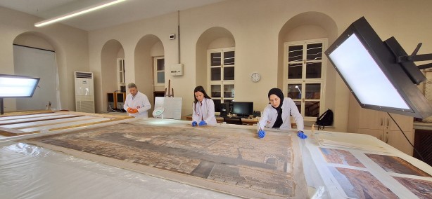 Topkapı Sarayı’ndaki 200 yıllık ‘Mekke ve Medine’ temalı tablolar restore ediliyor