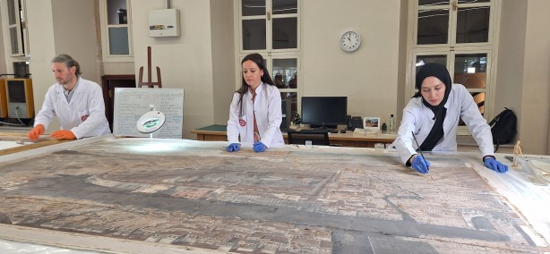 Foto - Topkapı Sarayı’ndaki 200 yıllık ‘Mekke ve Medine’ temalı tablolar restore ediliyor