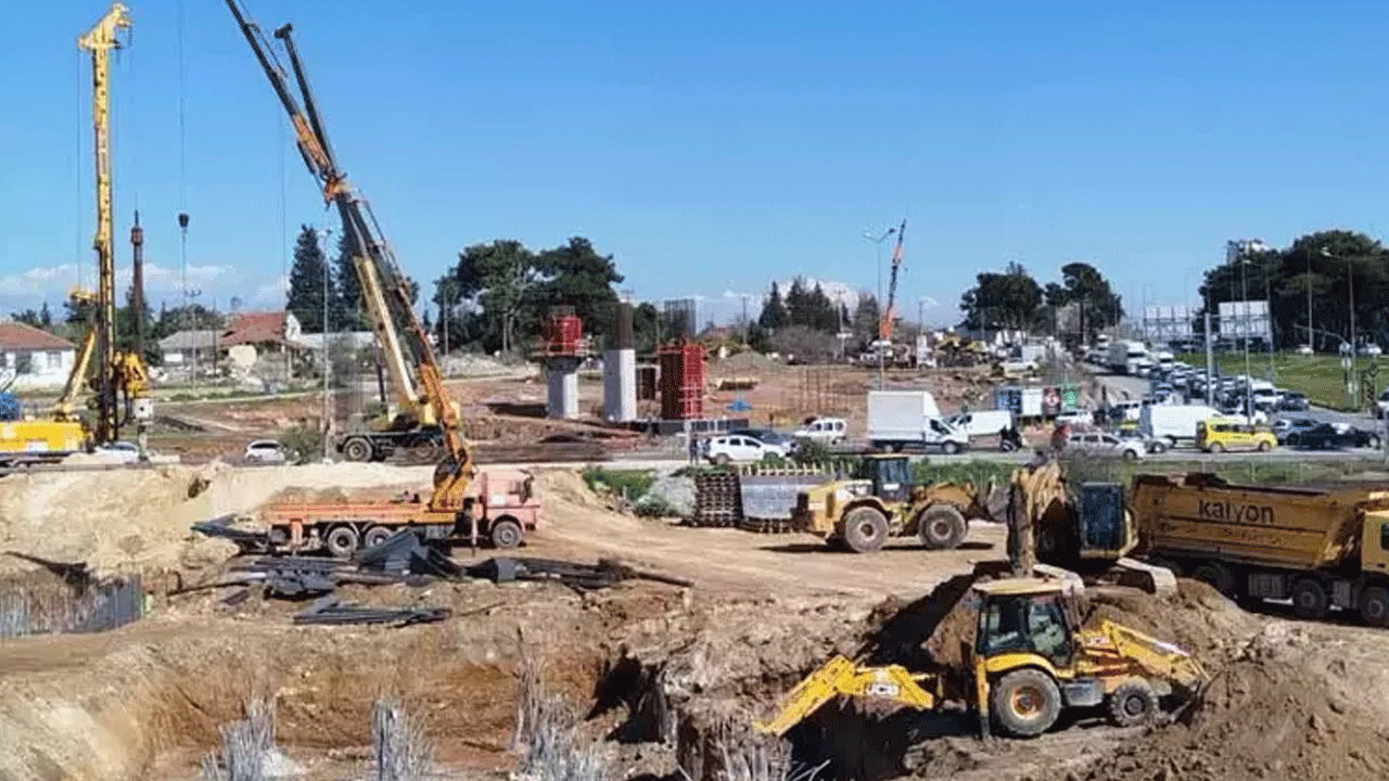Foto - Toplam uzunluğu 2 bin 617 metre olacak! Antalya trafiğine 10 köprülü çözüm