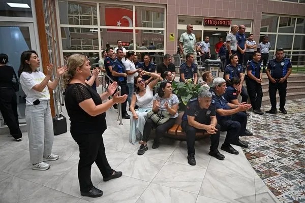 Foto - Toplu sözleşme eylemlerini sürdüren memurlara CHP’li gruptan engelleme
