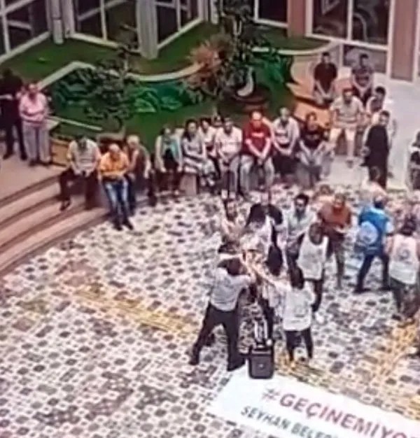 Foto - Toplu sözleşme eylemlerini sürdüren memurlara CHP’li gruptan engelleme