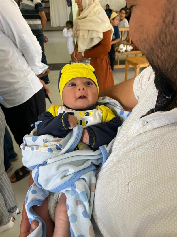 Foto - Toplu sünnetten kaçan çocuğu yakalamak için herkes seferber oldu