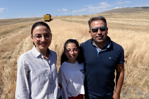 Foto - Topraklarına deneme amaçlı ata tohumu ektiler! Karşılaştıkları manzara karşısında şok oldular
