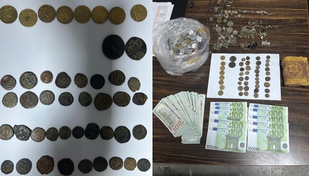 Foto - Toprak altı paralar yakalandı
