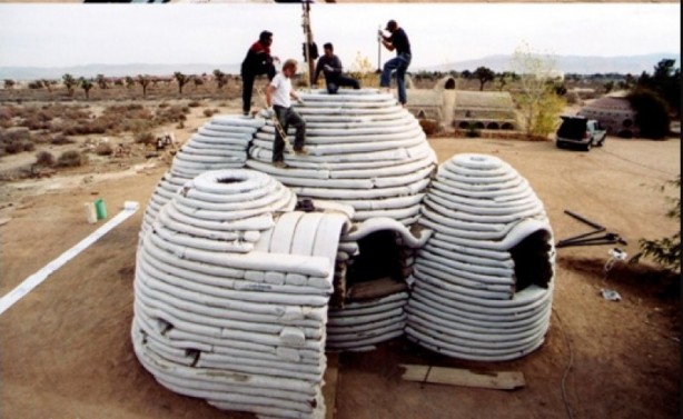 Foto - Toprak çuvallardan yapılan muhteşem ev