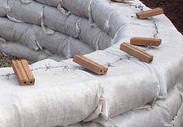 Foto - Toprak çuvallardan yapılan muhteşem ev