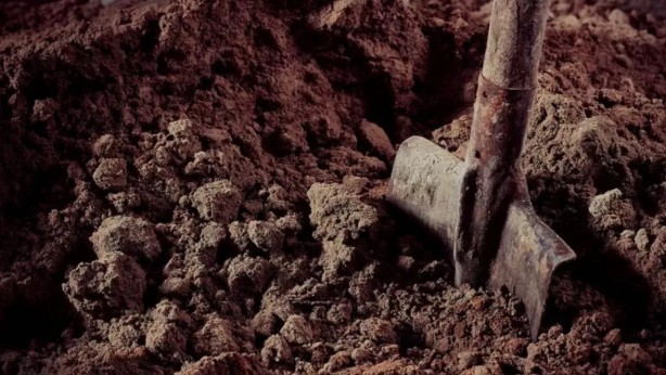 Foto - Toprak kazıyıcılar 1700 yıllık mezarı kazdı! Görür görmez onlara koştular! Yağmacıların aradığı hazineydi ve içinden çıkan…