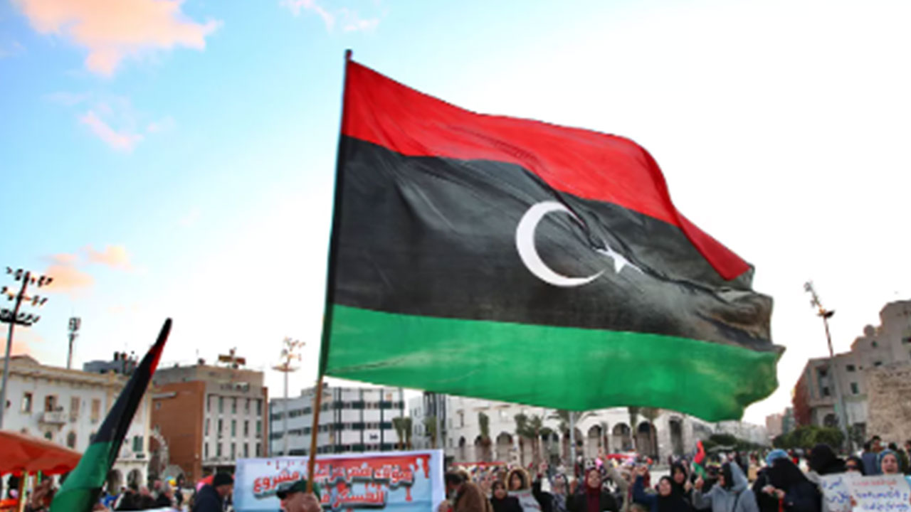 Foto - Topraklarından oluk oluk akıyordu! Petrolü Türkiye'ye teklif ettiler: Gelin anlaşalım