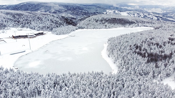 Foto - Topuk Yaylası Göleti buz tuttu 