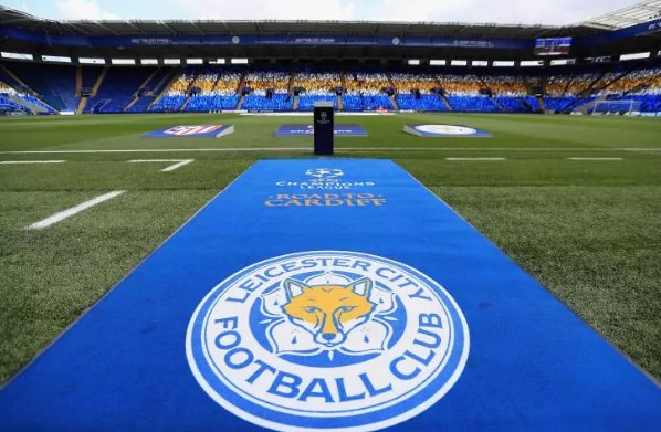 Foto - Topun peşinden giden milyonlarca dolarlar! İşte çuvalla para harcayan takımlar