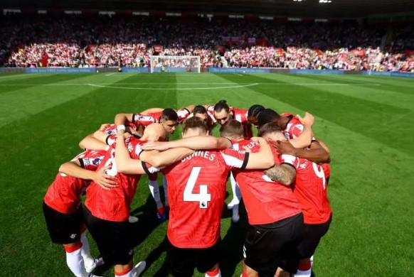 Foto - Topun peşinden giden milyonlarca dolarlar! İşte çuvalla para harcayan takımlar