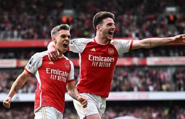 Foto - Topun peşinden giden milyonlarca dolarlar! İşte çuvalla para harcayan takımlar