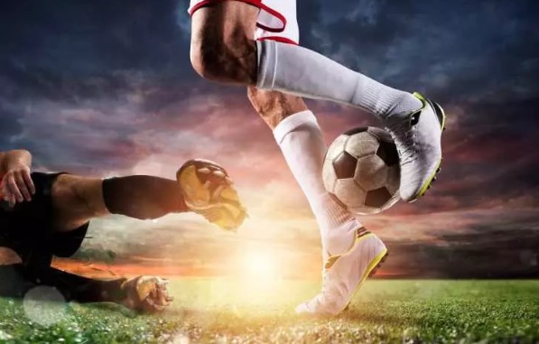 Foto - Topun peşinden giden milyonlarca dolarlar! İşte çuvalla para harcayan takımlar