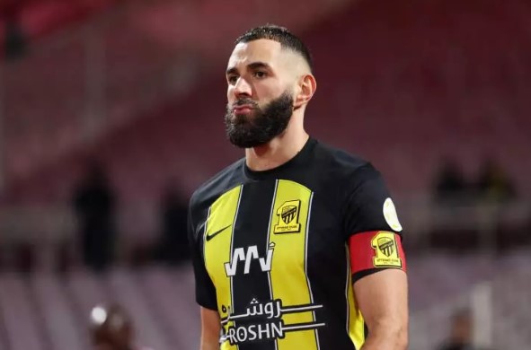 Foto - Topun peşinden giden milyonlarca dolarlar! İşte çuvalla para harcayan takımlar