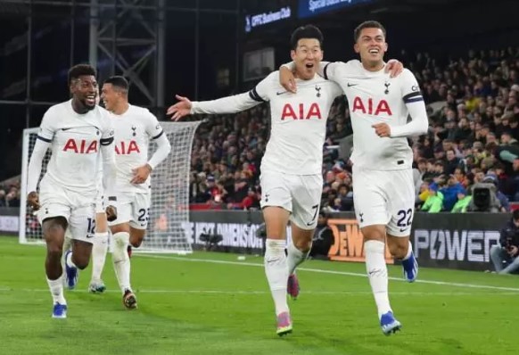 Foto - Topun peşinden giden milyonlarca dolarlar! İşte çuvalla para harcayan takımlar