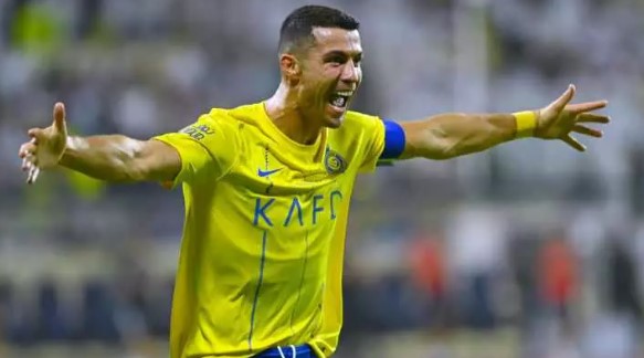 Foto - Topun peşinden giden milyonlarca dolarlar! İşte çuvalla para harcayan takımlar