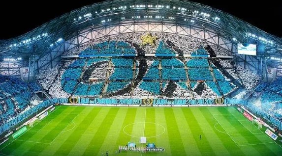 Foto - Topun peşinden giden milyonlarca dolarlar! İşte çuvalla para harcayan takımlar