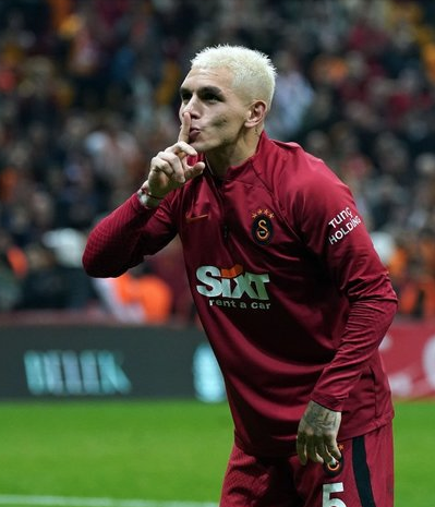 Foto - Torreira'nın oynamama sebebi yoksa bu mu? O teklif ortaya çıktı!