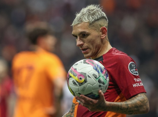 Foto - Torreira'nın oynamama sebebi yoksa bu mu? O teklif ortaya çıktı!