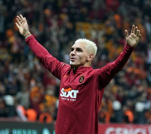 Foto - Torreira'nın oynamama sebebi yoksa bu mu? O teklif ortaya çıktı!