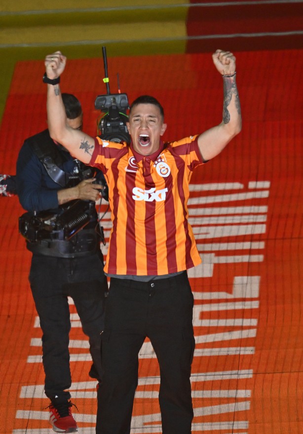 Torreira'ya yol göründü! Fofana, Ndidi derken Galatasaray'ın orta sahası geçilmez olacak