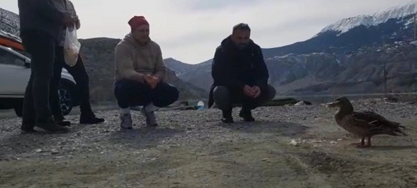 Foto - Tortum Gölü'nde yürekleri ısıtan görüntü