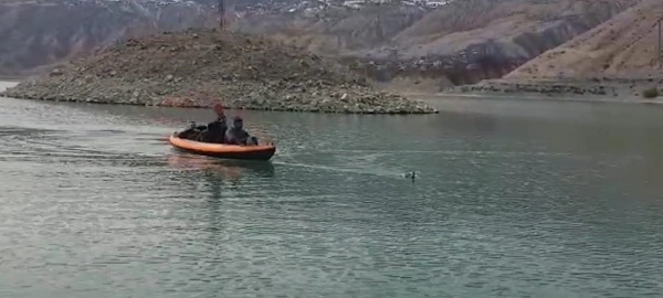 Foto - Tortum Gölü'nde yürekleri ısıtan görüntü