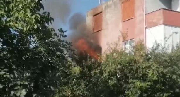 Foto - Torun dehşeti! Babaannesine kızan genç evi yaktı