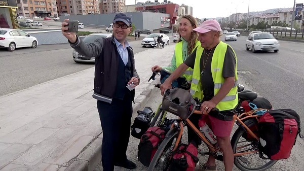 Foto - Torunlarını özleyen çift, pedal çevirmeye başladı