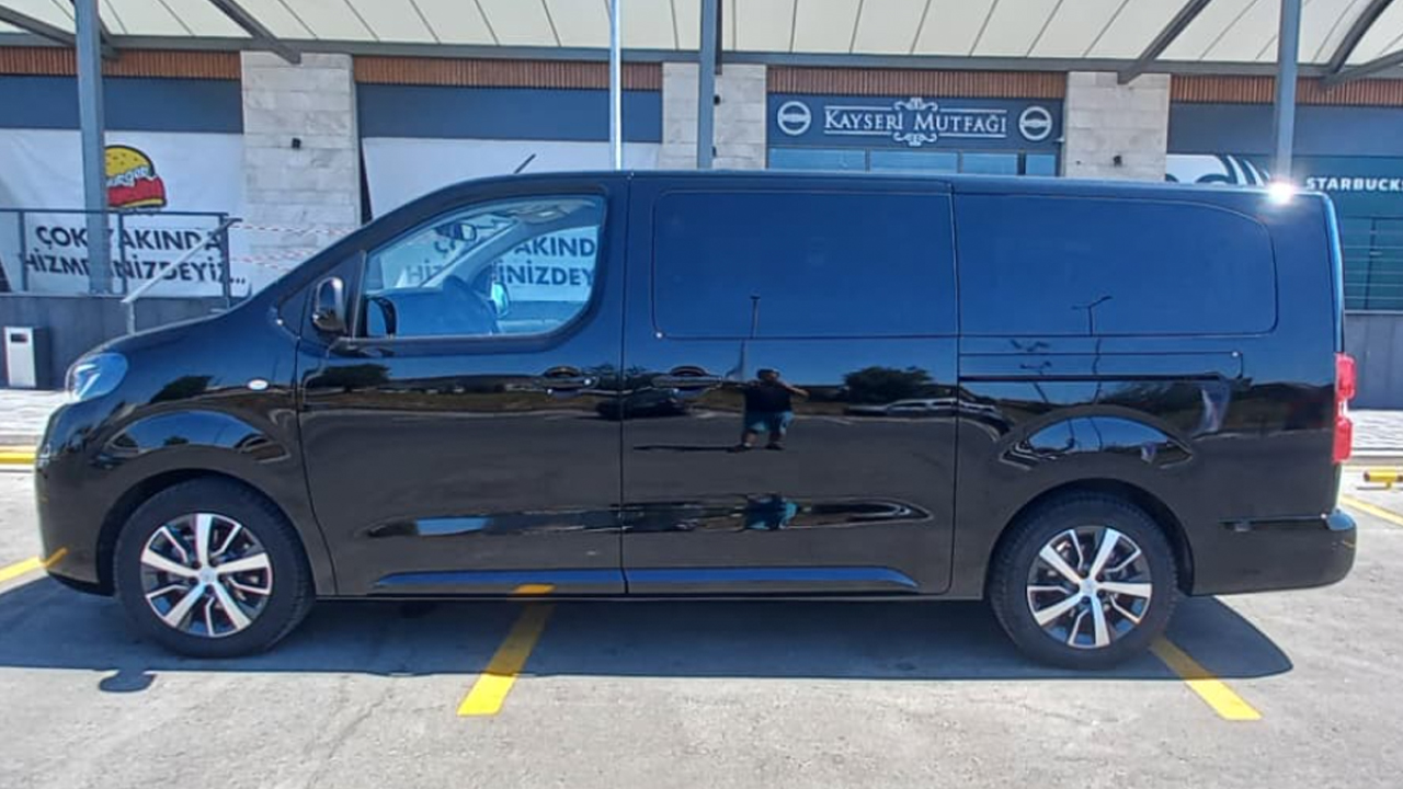 Foto - Toyota Proace Verso 8+1 Passion X-Pack ile 8 kişilik konfor! Büyüklüğün içinde binek araç rahatlığı