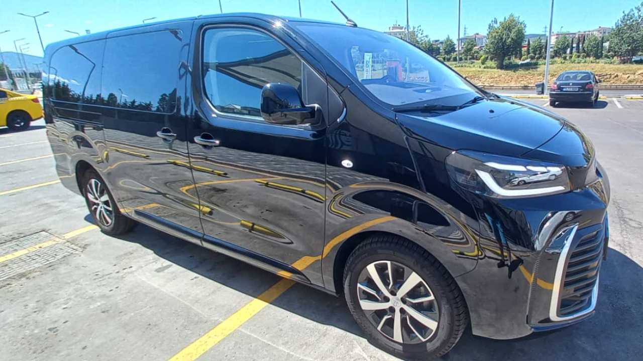 Toyota Proace Verso 8+1 Passion X-Pack ile 8 kişilik konfor! Büyüklüğün içinde binek araç rahatlığı