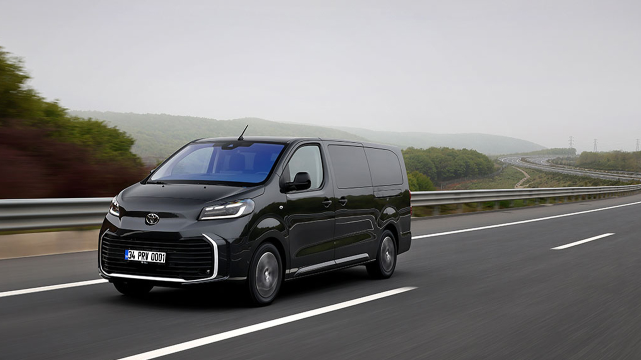 Foto - Toyota Professional’dan 7’li atak! Her yüke, her yola uygun araçlar lansmana özel fiyatlarla satışa sunuldu! 