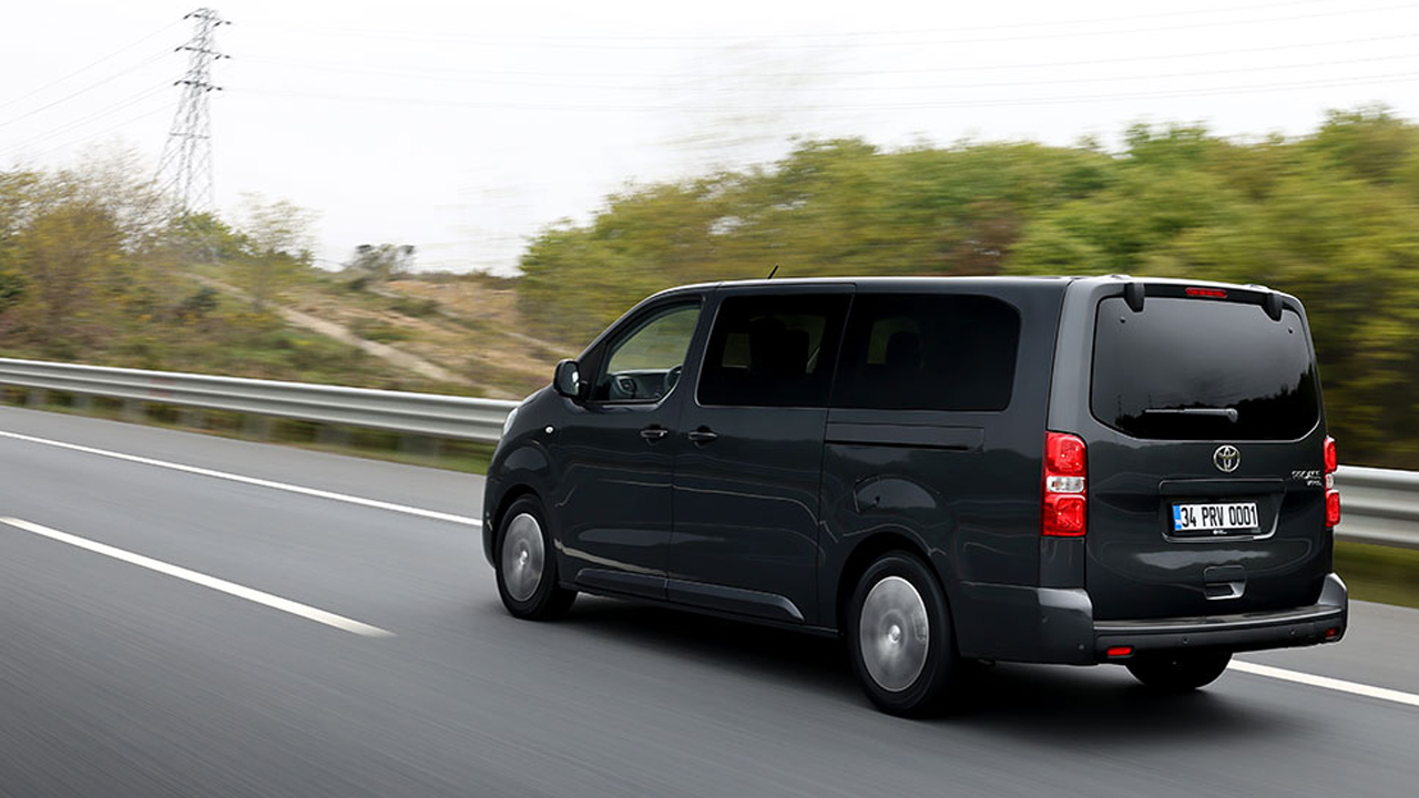 Foto - Toyota Professional’dan 7’li atak! Her yüke, her yola uygun araçlar lansmana özel fiyatlarla satışa sunuldu! 