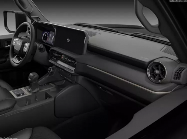 Foto - Toyota'nın amiral gemisi Land Cruiser Prado örtüsünü kaldırdı! Türkiye'ye de gelecek