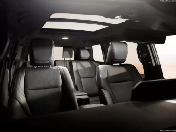 Foto - Toyota'nın amiral gemisi Land Cruiser Prado örtüsünü kaldırdı! Türkiye'ye de gelecek