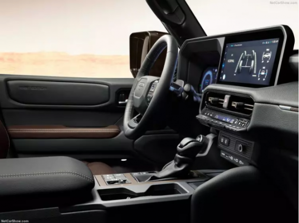 Foto - Toyota'nın amiral gemisi Land Cruiser Prado örtüsünü kaldırdı! Türkiye'ye de gelecek