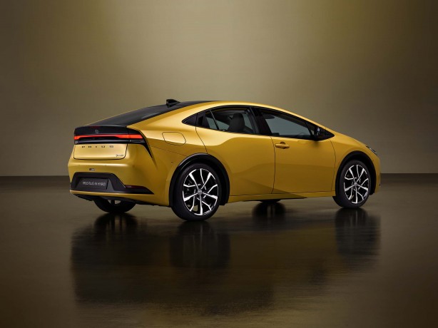 Foto - Toyota’nın o modeli "En Çevreci Otomobil" seçildi!