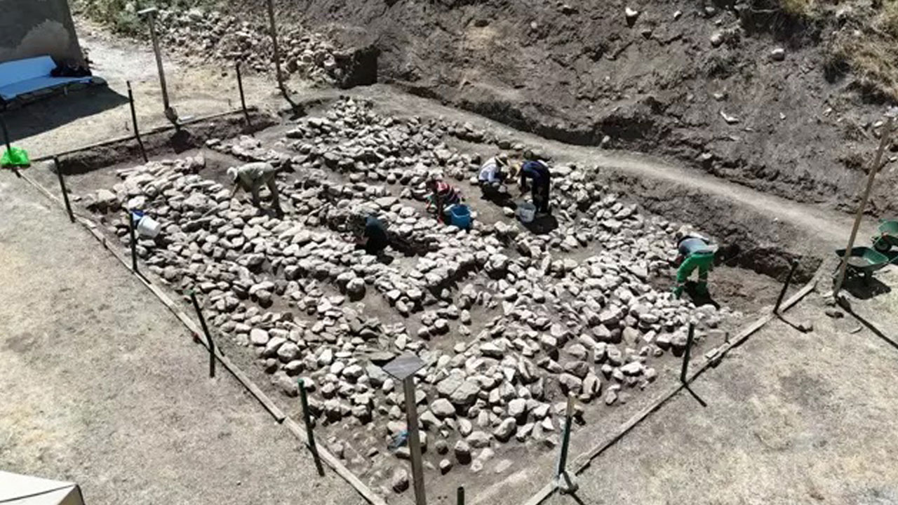 Foto - Tozkoparan Höyüğü'nde üçüncü kazı başladı! 6 bin 350 yıllık tarih ortaya çıktı
