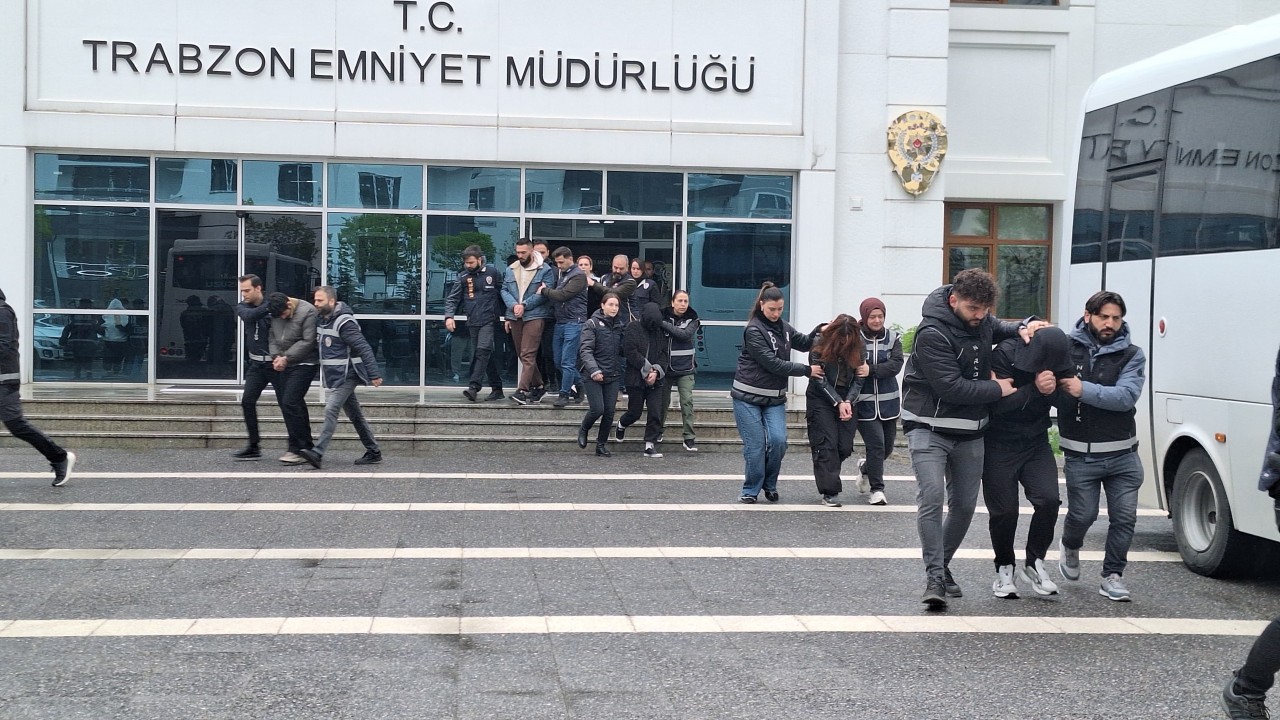 Foto - Trabzon merkezli 23 ilde 9 milyarlık yasa dışı bahis ve dolandırıcılık operasyonu