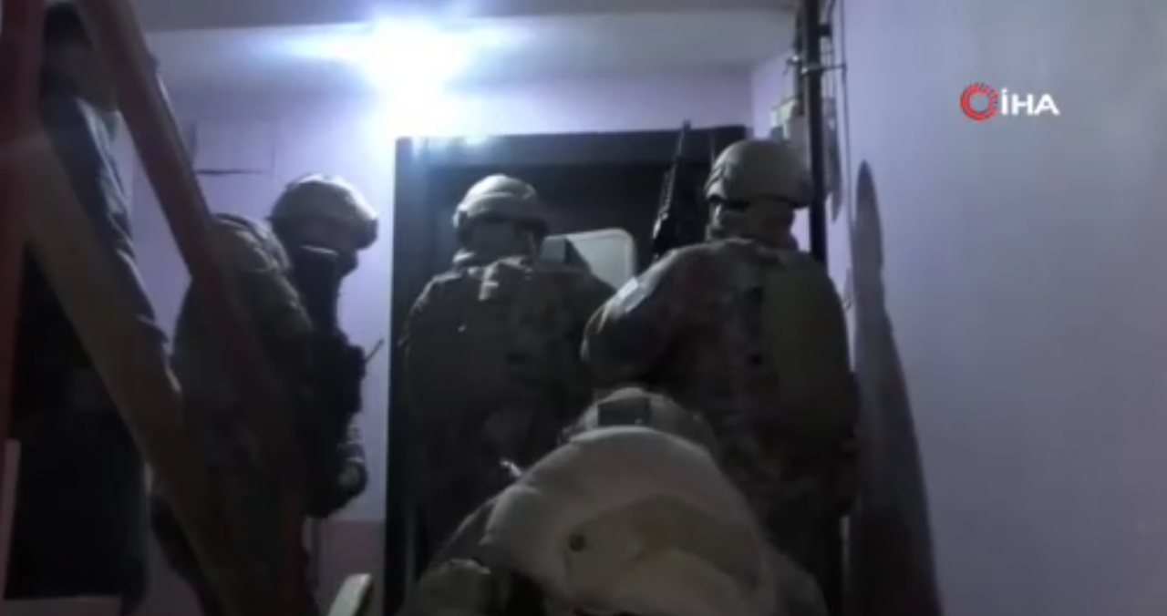 Foto - Trabzon merkezli 23 ilde 9 milyarlık yasa dışı bahis ve dolandırıcılık operasyonu