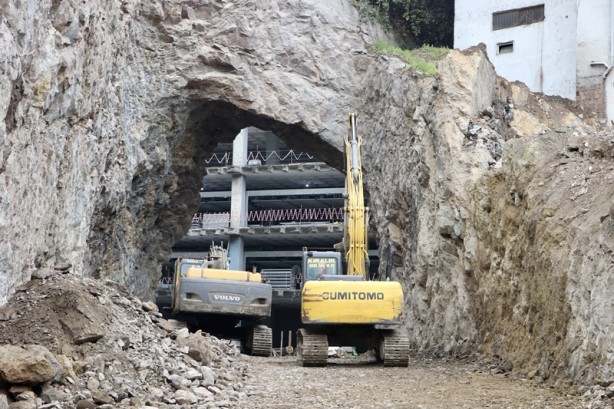 Foto - Trabzon Meydan 3. Etap ve Katlı Otopark Projesi Karadeniz Sahil Yolu'na bağlanıyor