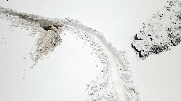 Foto - Trabzon yayalarında mayıs ayında kar manzaraları