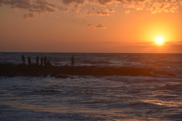 Foto - Trabzon'da boğulma tehlikesi geçiren 3 kişiden 2'si kurtarıldı
