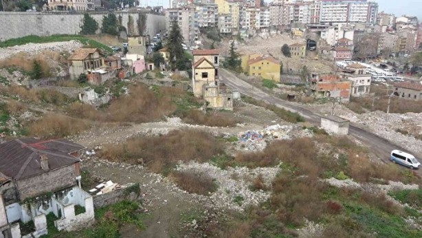 Foto - Trabzon'da böylesi görülmedi! Otopark bakın nereye bağlanacak