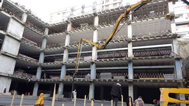 Foto - Trabzon'da böylesi görülmedi! Otopark bakın nereye bağlanacak