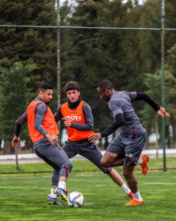 Foto - Trabzon'da Fenerbahçe mesaisi başladı