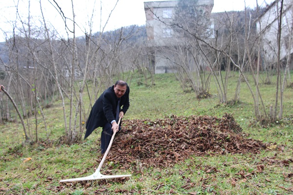 Foto - Trabzon'da ilginç seçim kampanyası! Bağımsız aday 1 oy için bakın ne yapıyor