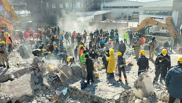 Foto - Trabzon'da tüyler diken diken oldu! Taraftarlar 10 şehri unutmadı...
