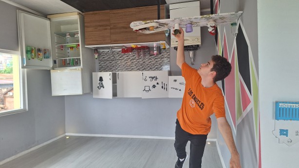 Foto - Trabzon'daki ‘Ters Ev' Arap turistlerin ilgi odağı oldu